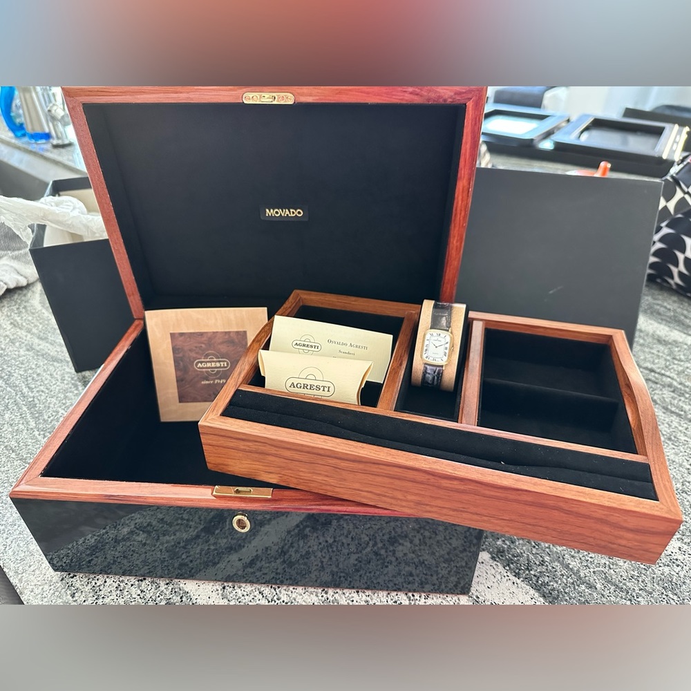 Agresti Jewlery box by Movado